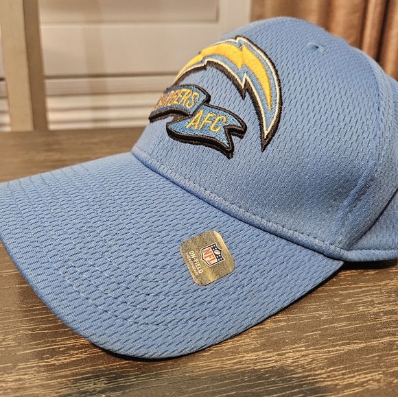 LA Chargers AFC fitted hat. NEW. 39thirty Brand. - Picture 2 of 5